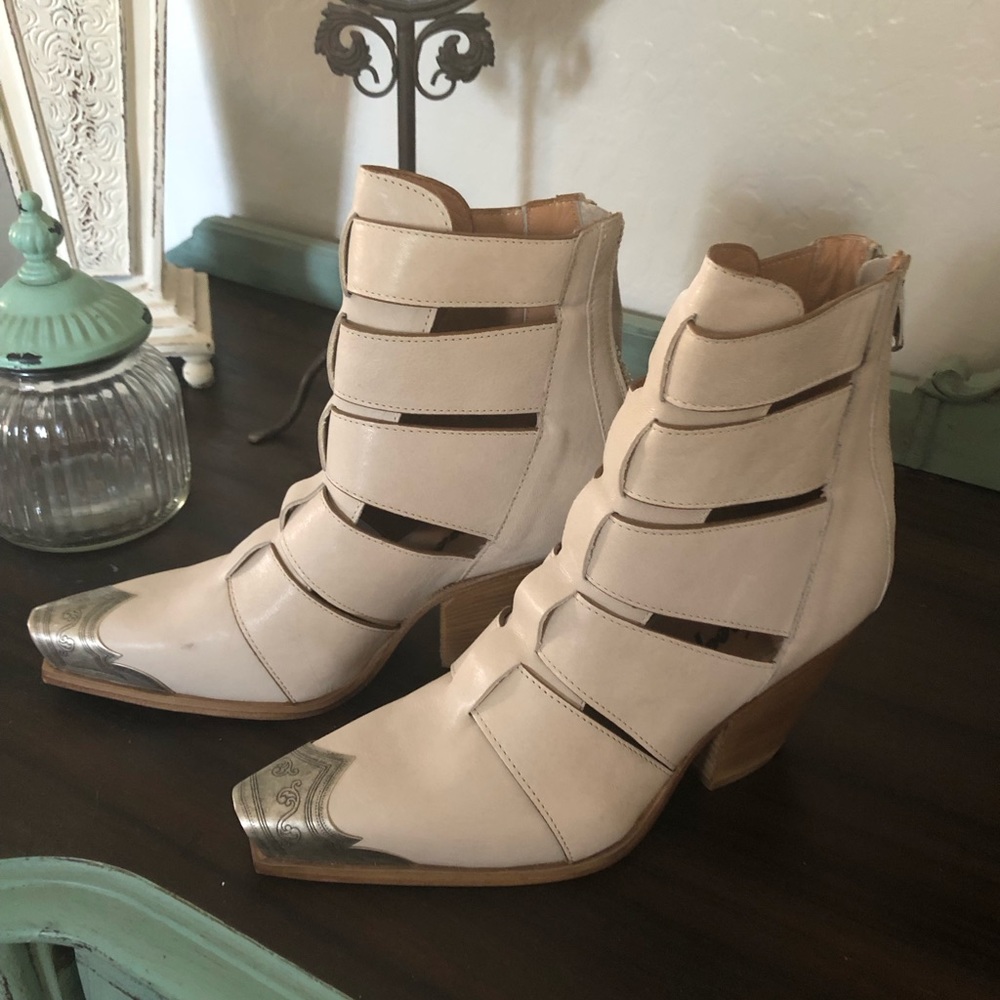 NWOT FREE PEOPLE BRAYDEN FISHERMAN BOOTIE